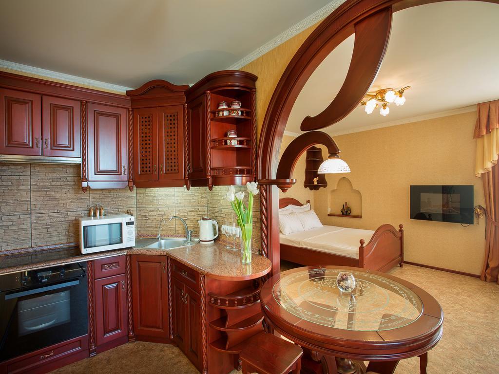 Studio De Luxe With Jacuzzi Sumy Exterior foto